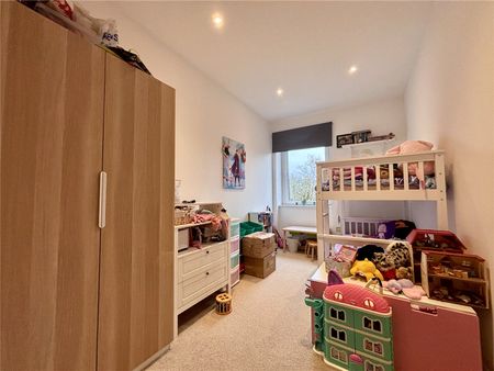 Bartley Way, Hook, Hampshire, RG27 - Photo 5