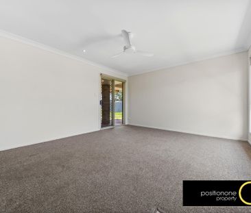 3-Bedroom home with easy access to bus stop in sought-after neighbo... - Photo 4