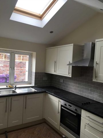 1 bedroom property to rent - Photo 2