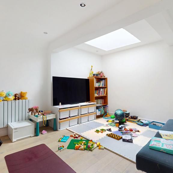 5 bedroom house to rent - Photo 1