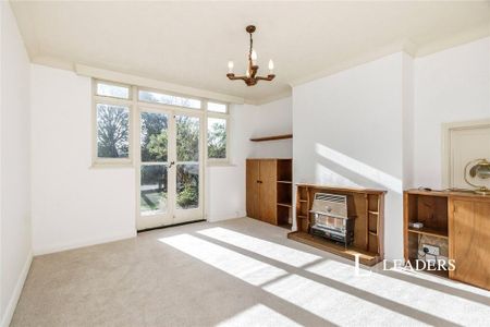 4 bedroom house to rent - Photo 2