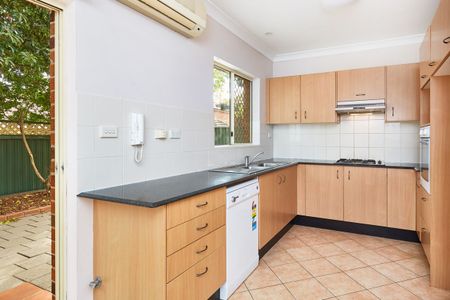 8/29-31 Morgan Street, Kingsgrove, NSW 2208 - Photo 5