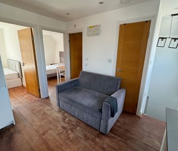 2 Bed Flat, Harrow Road, W9 - Photo 3