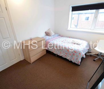 2 Bedroom Mid Terraced House for rent in Park View Avenue - Photo 3