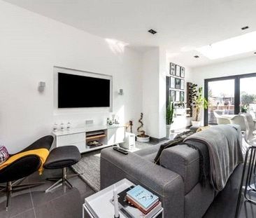 4 bedroom end of terrace house to rent - Photo 4