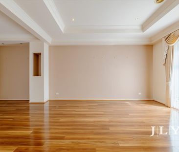 Family Home In Berwick - Photo 2