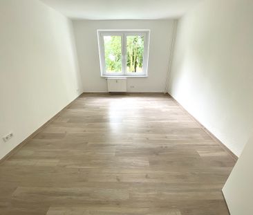 Wir renovieren für sie! Helle 3-Raumwohnung mit Balkon - Photo 6