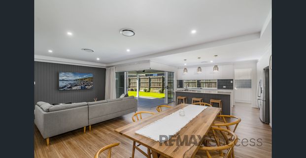 Spacious Family Living in Kearneys Spring - Photo 1