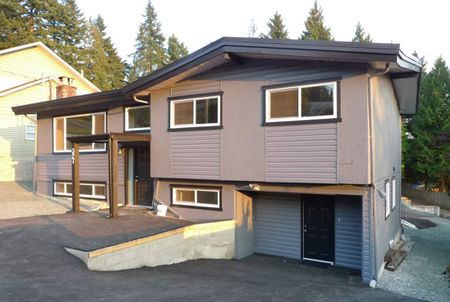 327 Laurentian Cres, Coquitlam (Main Level) - Photo 5