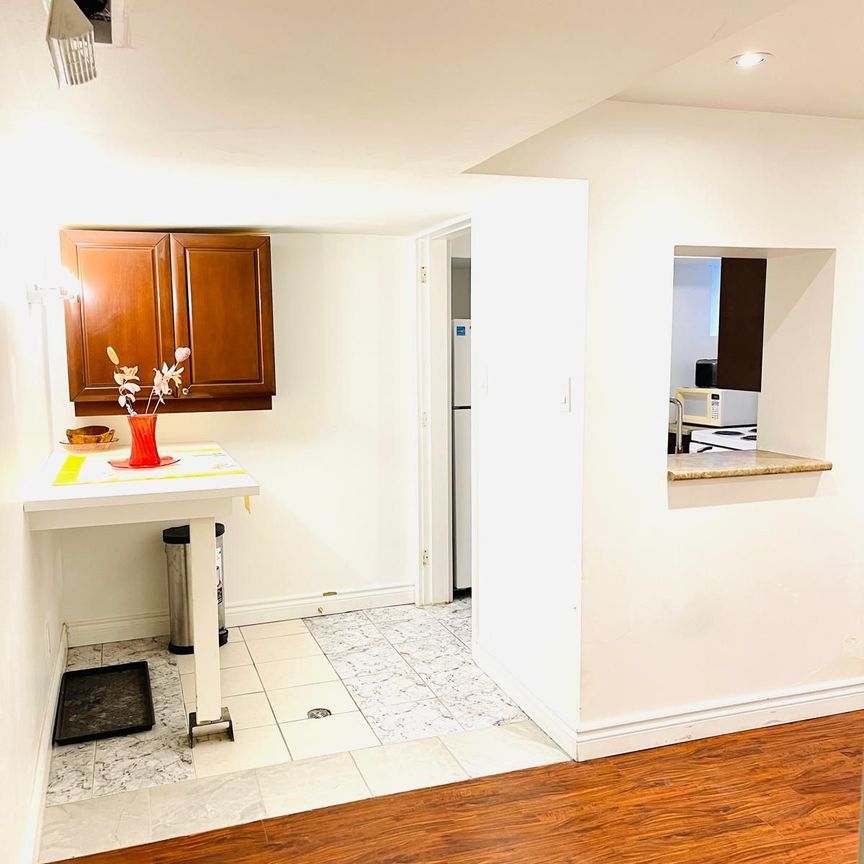 For Lease - 73 Twenty Fourth BSMT Street Unit# A, Toronto, Ontario - Photo 1