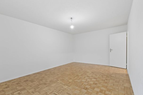 Centrally located, completely renovated 2024! - Photo 1