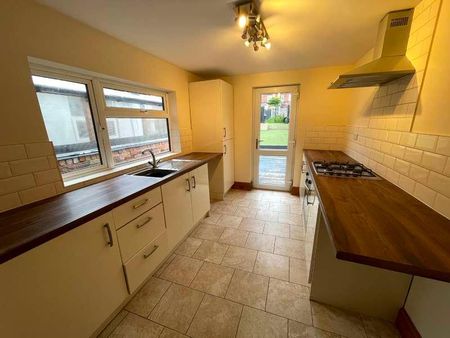 Greenhills Road, Eastwood, NG16 - Photo 3