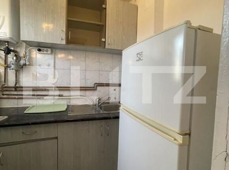 Garsoniera, 25 mp, centrala proprie, balcon, zona Iris - Fotografie 2