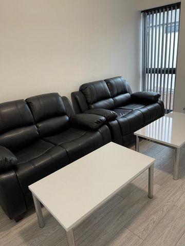 4 bedroom flat to rent - Photo 3