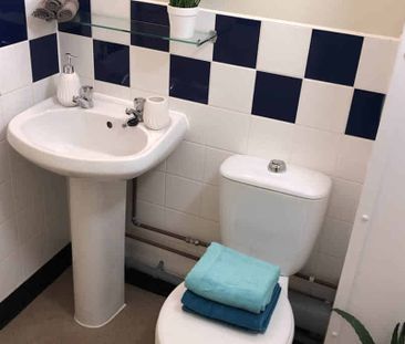 Premier Luxe En-Suite - Photo 6