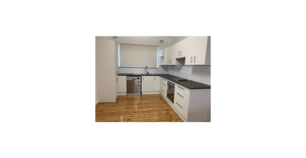 Furnished rooms Available in three Bedrooms House - Photo 1