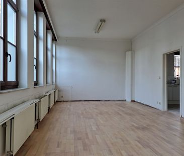 Ruim gelijkvloers appartement met 2 slaapkamers - Photo 2