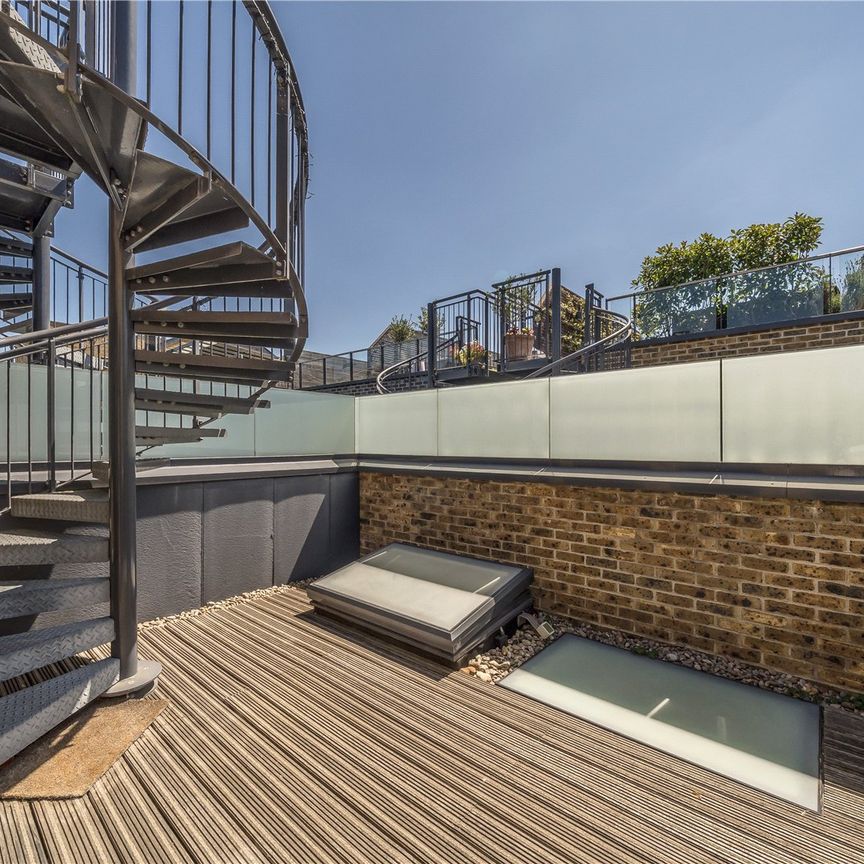Armstrong Close, Kidbrooke Village, London, SE3 9BT - Photo 1
