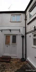 1 bedroom property to rent in Chard - Photo 3