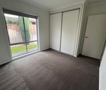 Walk to the river. - Photo 2