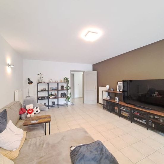 Appartement te huur - Photo 1