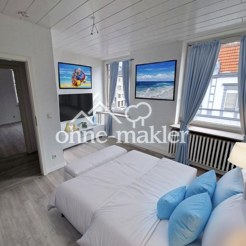 Zimmer in Mädchen WG - In zentraler sanierter Wohnung mit zwei Bädern - Photo 1