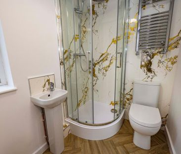 1 bedroom house of multiple occupation to rent - Photo 6