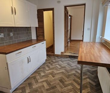 2 bedroom house to rent - Photo 1