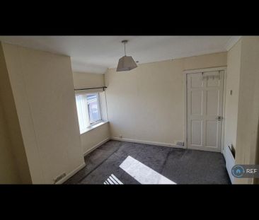 3 bedroom end of terrace house to rent - Photo 5