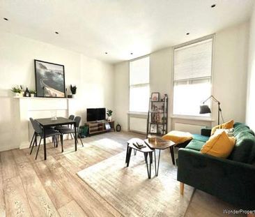 2 bedroom property to rent in London - Photo 2