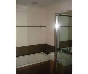 Modern Townhouse in Perfect Location! - Photo 4