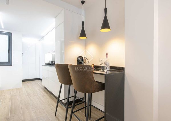 An elegant, modern, fully furnished apartment for rent in the city centre of Vigo, Pontevedra