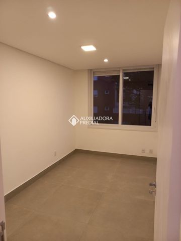 Casa com 3 quartos e 203m² para alugar em Higienópolis, Porto Alegre. - Photo 5