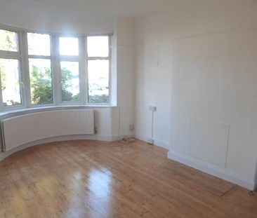 Lyndhurst Avenue, Twickenham, TW2 6BW - Photo 2