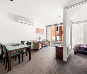 607v/162 Street, East Melbourne VIC 3002 - Apartment For Rent | Domain - Photo 2