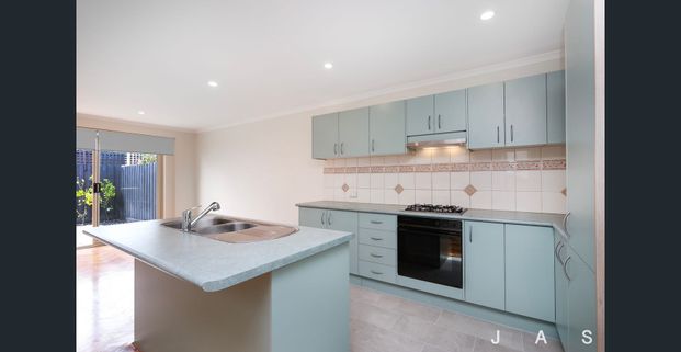 Contemporary Comfort in the Heart of Seddon - Photo 1