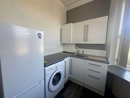 Skipton Road, Keighley, BD20 - Photo 2