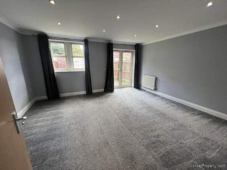 4 bedroom property to rent in Warrington - Photo 2