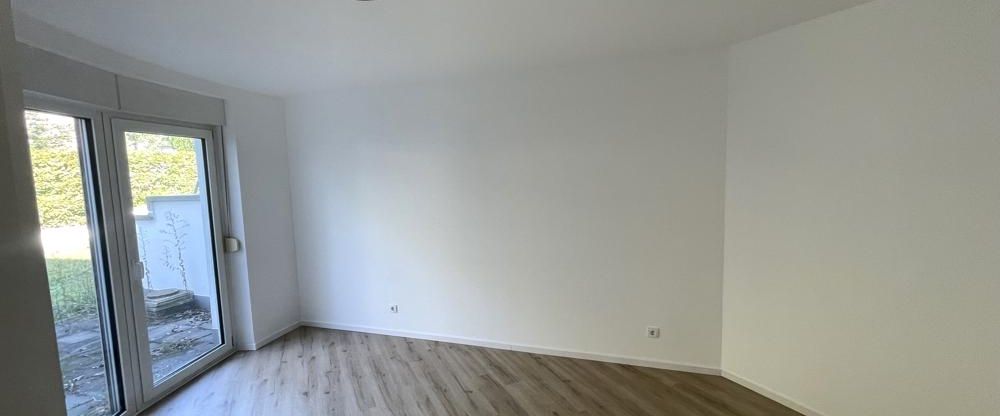 Solid, unconventionally designed 2-room terrace apartment in Wiesbaden Bierstadt with garage - Foto 1