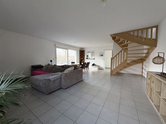 Location Appartement 4 pièces 101m² WITTELSHEIM 68310 - Photo 1
