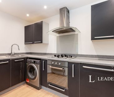 2 bedroom flat to rent Springfield Court - Photo 6
