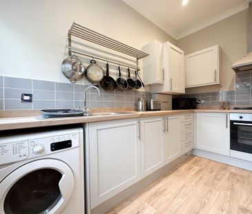 1 bedroom flat to rent - Photo 4