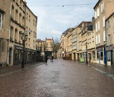 Appartement F2 rénové Metz centre avec GARAGE - Photo 6