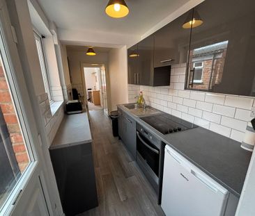 33 Paget Street - New kitchen Loughborough - Photo 3