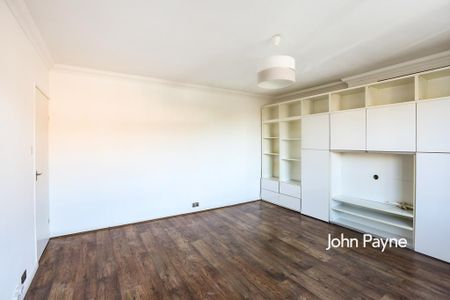 2 bedroom maisonette to rent - Photo 2