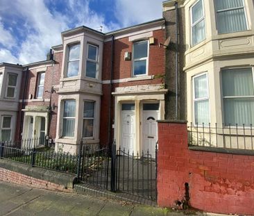 3 bedroom flat to rent - Photo 6