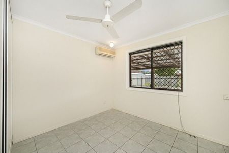 41 Serissa Crescent, Annandale - Photo 2