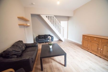 3 bedroom house share to rent - Photo 2