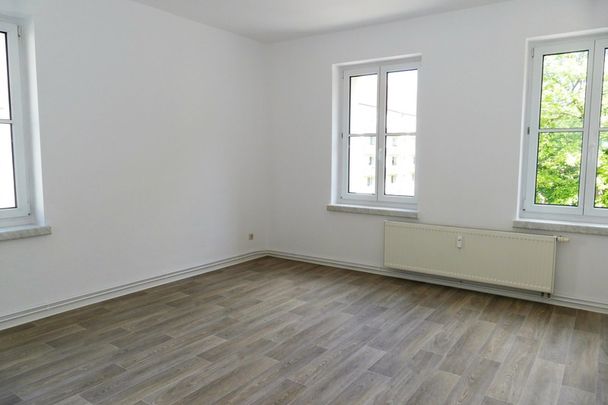 Weihnachtsaktion! WG-Wohnung mit ZWEI Zimmern /großer Küche - Photo 1