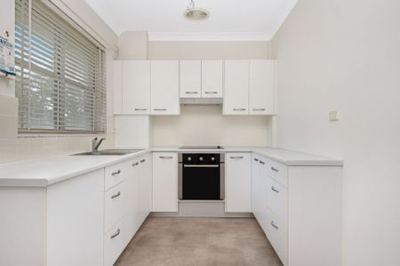 Allambie Heights, 2 Martin Luther Place - Photo 2